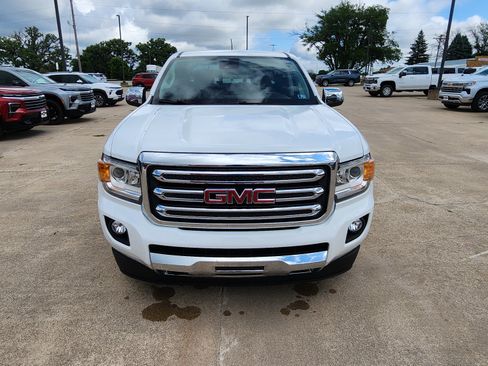 Used 2017 GMC Canyon SLT w/ Driver Alert Package AWD/4WD image 2