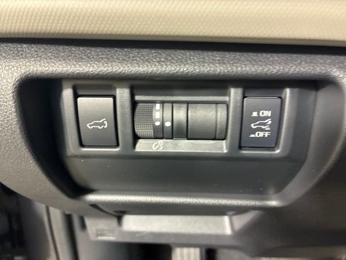 Certified 2025 Subaru Forester Limited w/ Protection Package AWD/4WD image 24