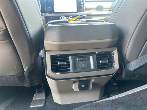 Used 2026 Ford F350 Platinum w/ Platinum Plus Package AWD/4WD image 12
