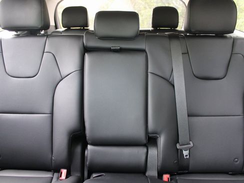 New 2025 Kia Telluride LX image 37