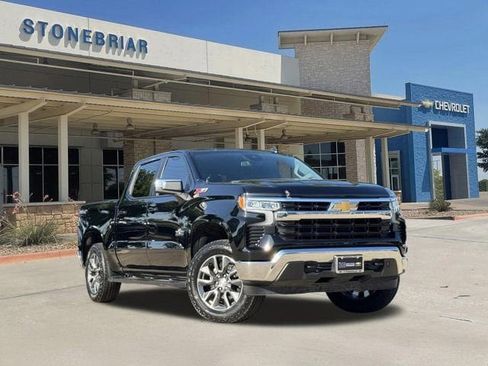 Used 2025 Chevrolet Silverado 1500 LT AWD/4WD image 1