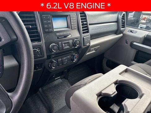 Used 2018 Ford F250 XLT w/ XLT Value Package image 13