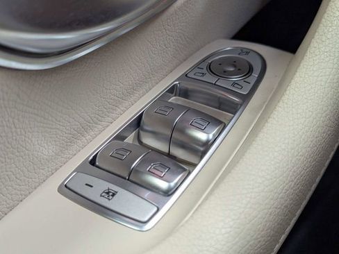 Used 2021 Mercedes-Benz E 350 Sedan image 17