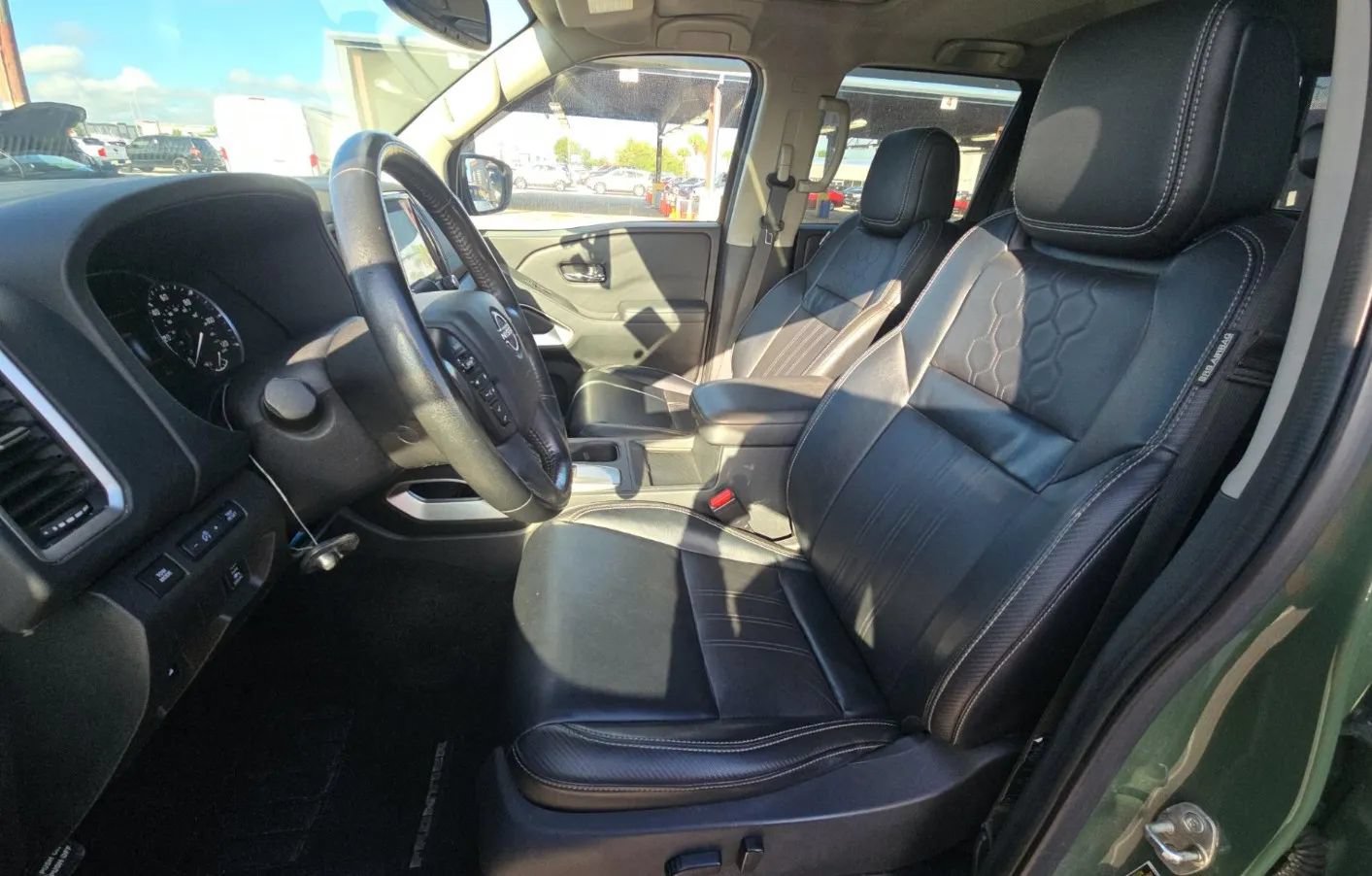 Used 2022 Nissan Frontier SV w/ SV Premium Package AWD/4WD image 52
