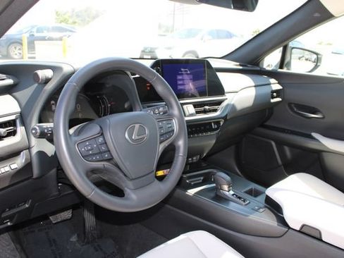 Certified 2025 Lexus UX 300h FWD image 12
