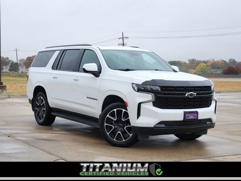 Used 2023 Chevrolet Suburban RST image 1