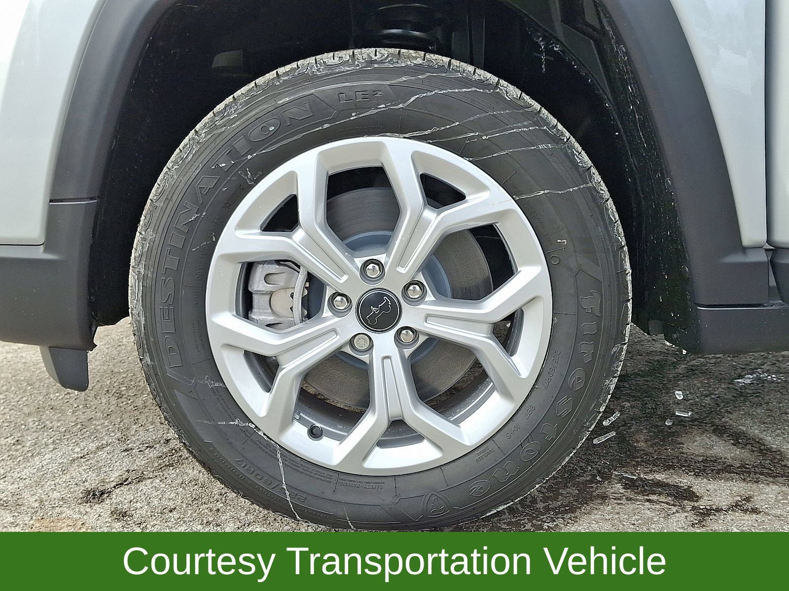 New 2026 Jeep Compass Latitude AWD/4WD image 5