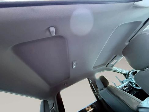 Used 2023 GMC Sierra 2500 Pro w/ Convenience Package AWD/4WD image 15