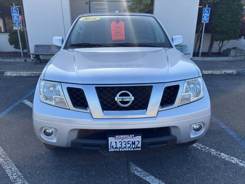 Used 2018 Nissan Frontier PRO-4X AWD/4WD image 26