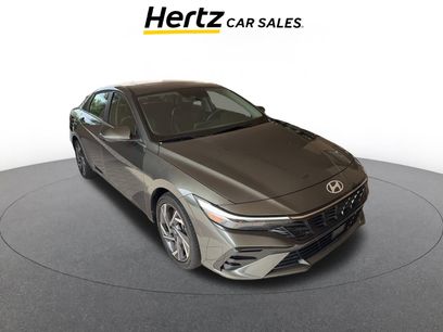 Used 2025 Hyundai Elantra Limited