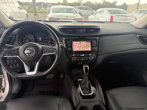 Used 2019 Nissan Rogue SL AWD/4WD image 14