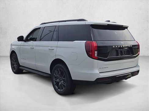 New 2027 Ford Expedition Platinum RWD image 9