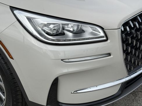 Certified 2023 Lincoln Corsair Reserve FWD image 12