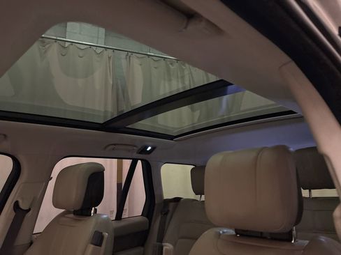 Used 2019 Land Rover Range Rover Supercharged image 22