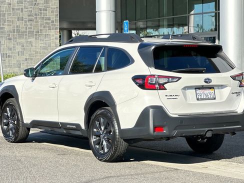 Certified 2025 Subaru Outback Onyx Edition XT image 6