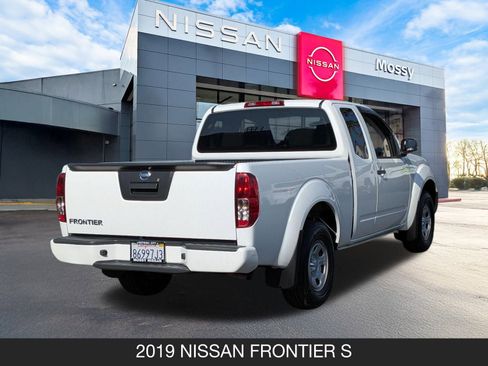 Certified 2019 Nissan Frontier S image 8