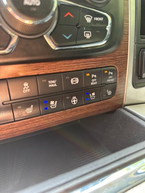 Used 2016 RAM 2500 Laramie w/ Sport Appearance Group AWD/4WD image 40