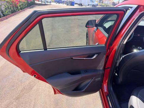 Used 2023 Kia Niro Wave FWD image 30