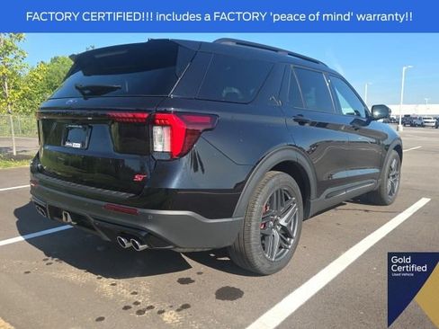 Used 2025 Ford Explorer ST AWD/4WD image 10
