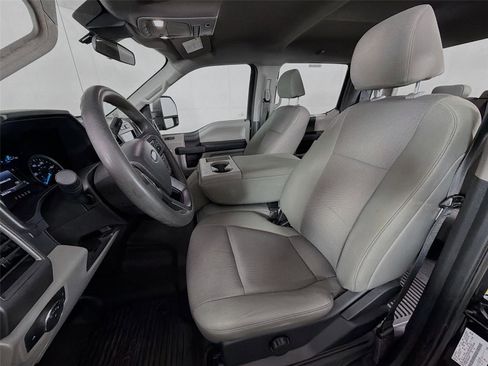 Used 2021 Ford F250 XL w/ STX Appearance Package AWD/4WD image 2