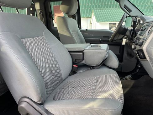 Used 2015 Ford F250 XLT w/ Snow Plow Prep Package image 26