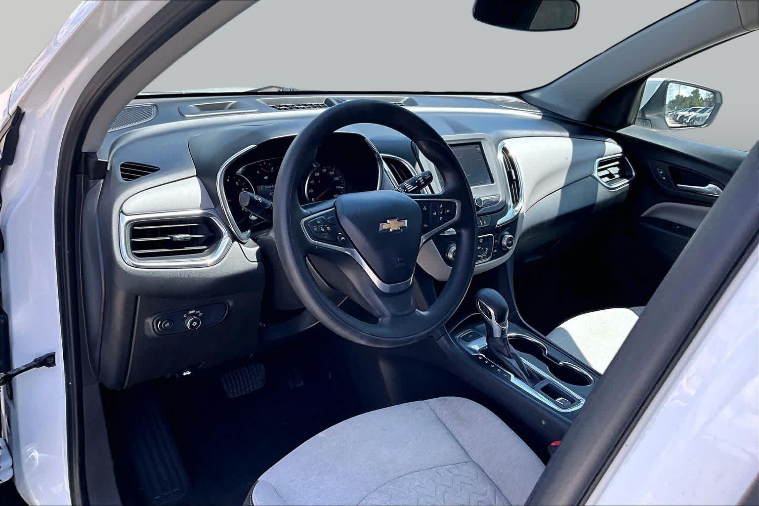 Used 2023 Chevrolet Equinox LT AWD/4WD image 31