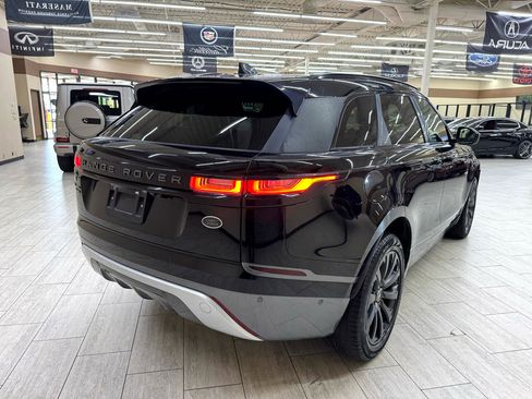 Used 2018 Land Rover Range Rover Velar R-Dynamic SE image 7
