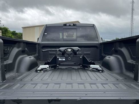 New 2026 RAM 3500 Big Horn AWD/4WD image 17