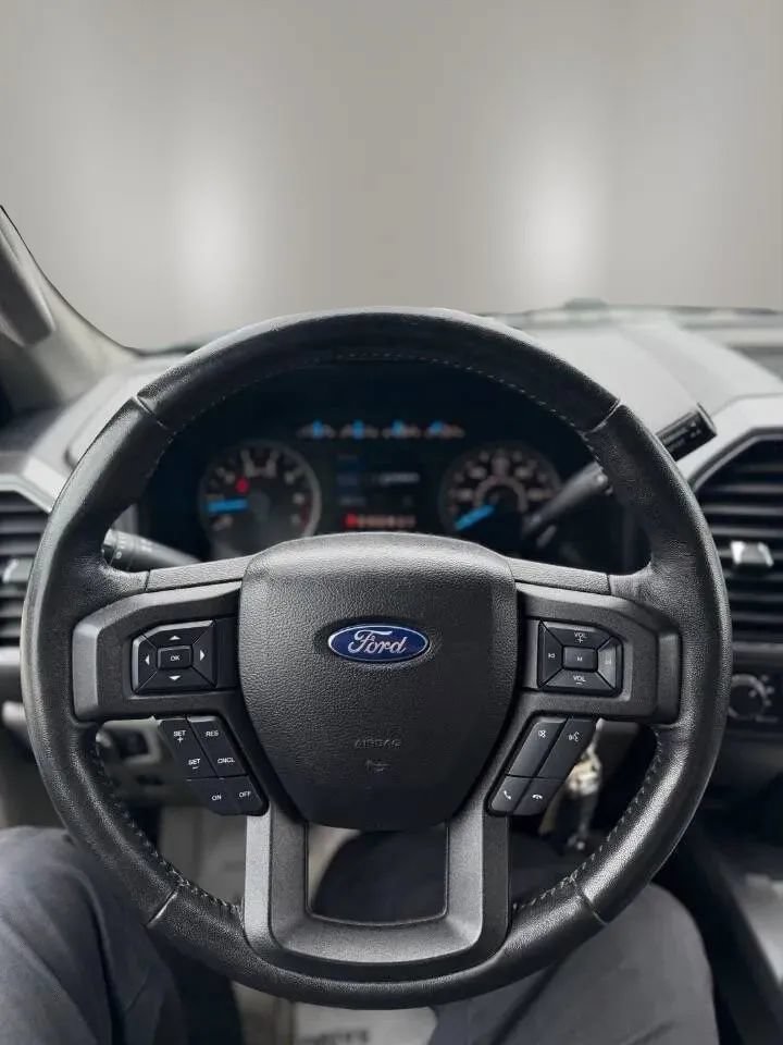 Used 2017 Ford F150 XLT w/ Equipment Group 302A Luxury AWD/4WD image 15