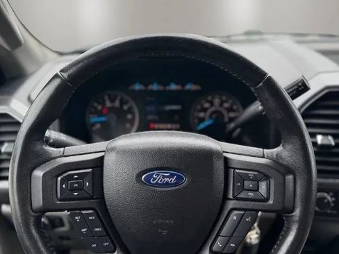 Used 2017 Ford F150 XLT w/ Equipment Group 302A Luxury AWD/4WD image 15