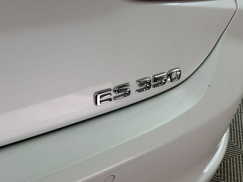 Used 2023 Lexus ES 350 w/ Premium Package image 19