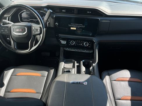 Used 2024 GMC Sierra 2500 AT4 w/ AT4 Premium Plus Package image 12