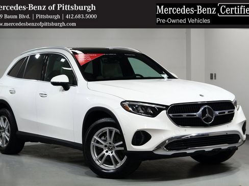Used 2025 Mercedes-Benz GLC 300 4MATIC image 1