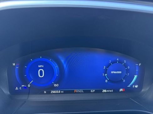 Certified 2022 Ford Escape Titanium w/ Class II Trailer Tow Package image 15