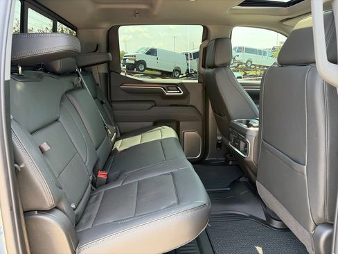 Used 2025 GMC Sierra 1500 Denali w/ Denali Reserve Package AWD/4WD image 38