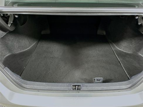 Used 2024 Toyota Camry SE image 23