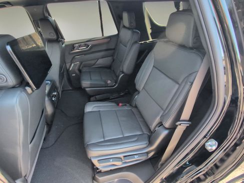 New 2026 GMC Yukon Denali w/ Denali Reserve Package image 19