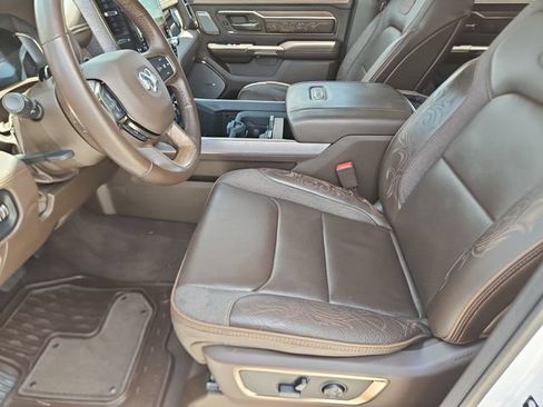Used 2025 RAM 1500 Limited AWD/4WD image 12
