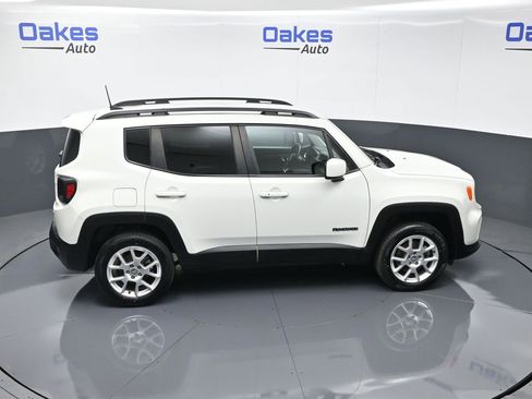 Used 2020 Jeep Renegade Latitude w/ Cold Weather Group image 49