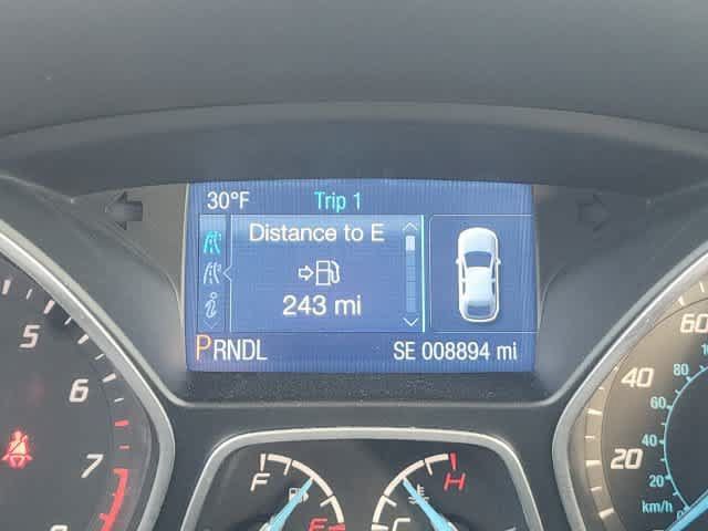 Used 2014 Ford Focus SE w/ SE Winter Package FWD image 23