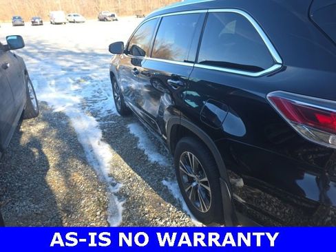 Used 2016 Toyota Highlander XLE image 3