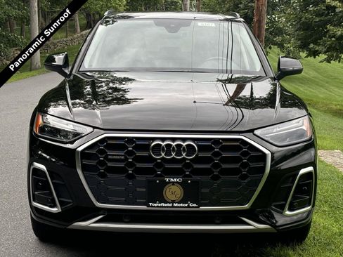 Used 2023 Audi Q5 2.0T Premium w/ Convenience Package AWD/4WD image 3