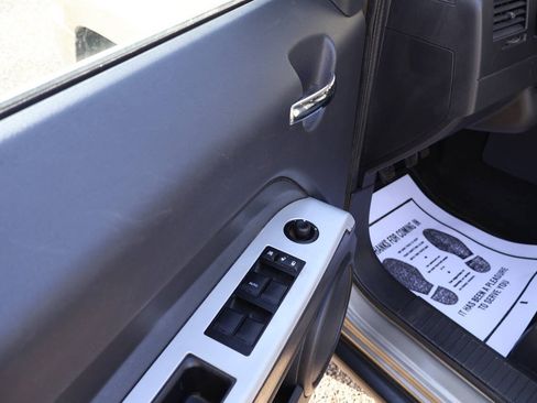 Used 2008 Jeep Patriot Sport FWD image 13