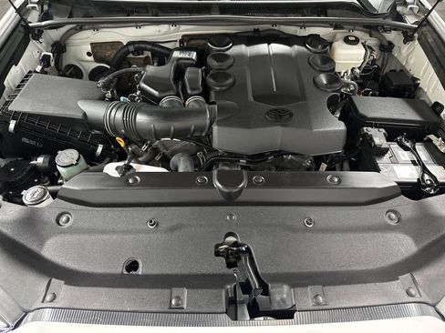 Used 2023 Toyota 4Runner SR5 Premium w/ Moonroof Package image 40