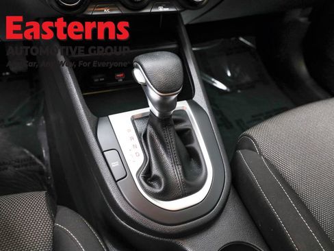 Used 2022 Kia Forte LXS w/ LXS Technology Package image 13