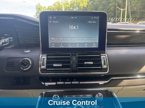 Used 2020 Lincoln Navigator Black Label w/ Cargo Convenience Package AWD/4WD image 14