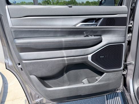 New 2026 Jeep Grand Wagoneer Limited AWD/4WD image 33