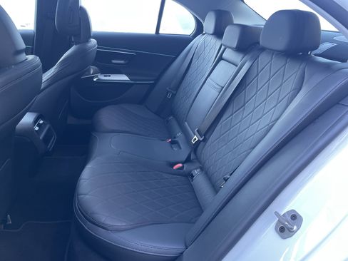 Certified 2024 Mercedes-Benz E 450 E 450 4MATICﾮ Sedan image 40