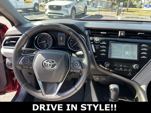 Used 2018 Toyota Camry SE image 17