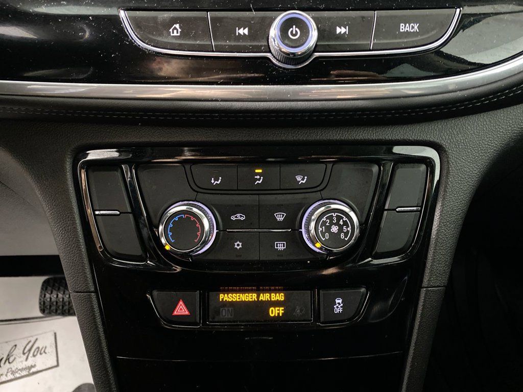 Certified 2019 Buick Encore Preferred FWD image 18